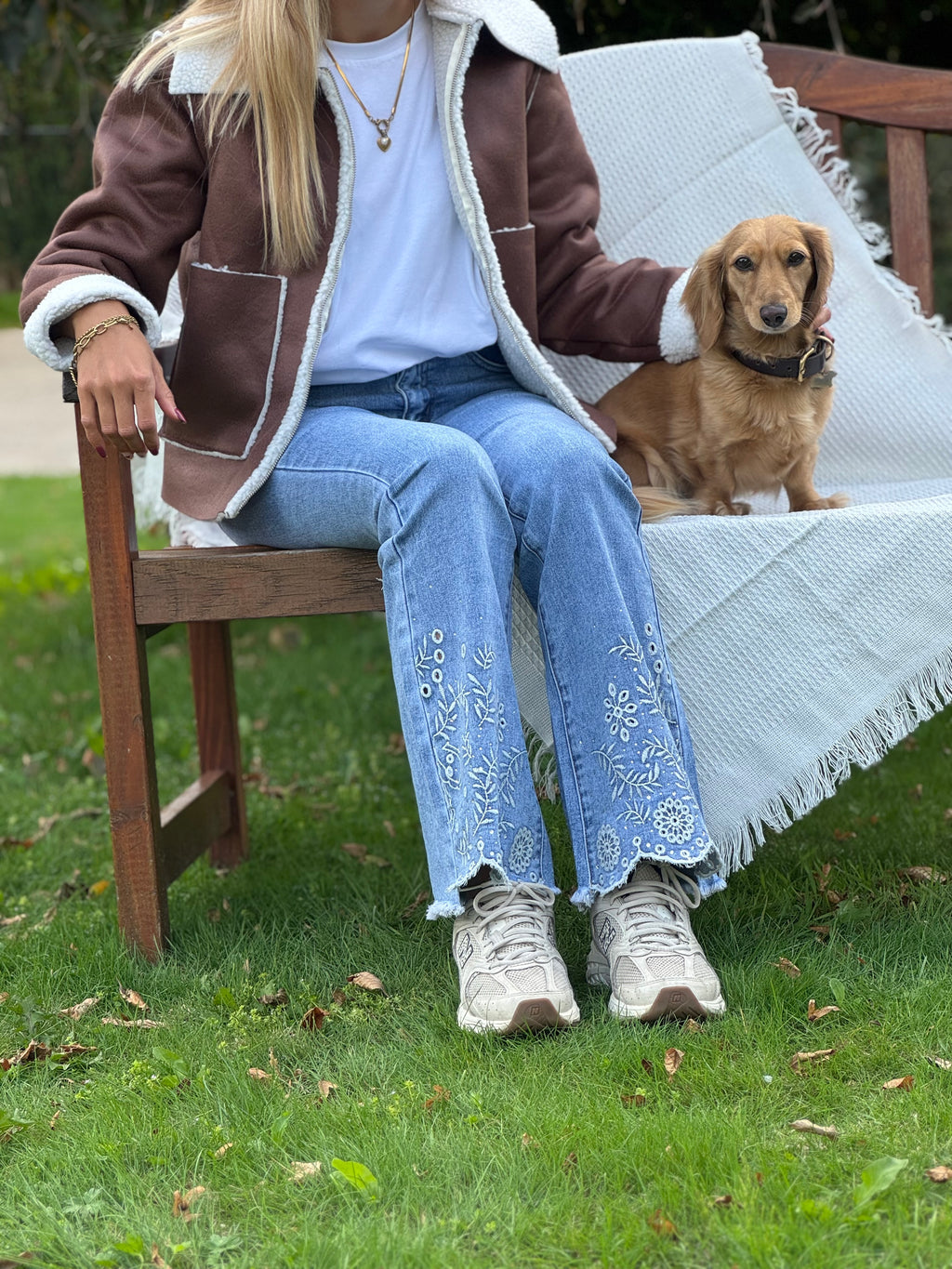Uitlopende jeans met strass steentjes ✨