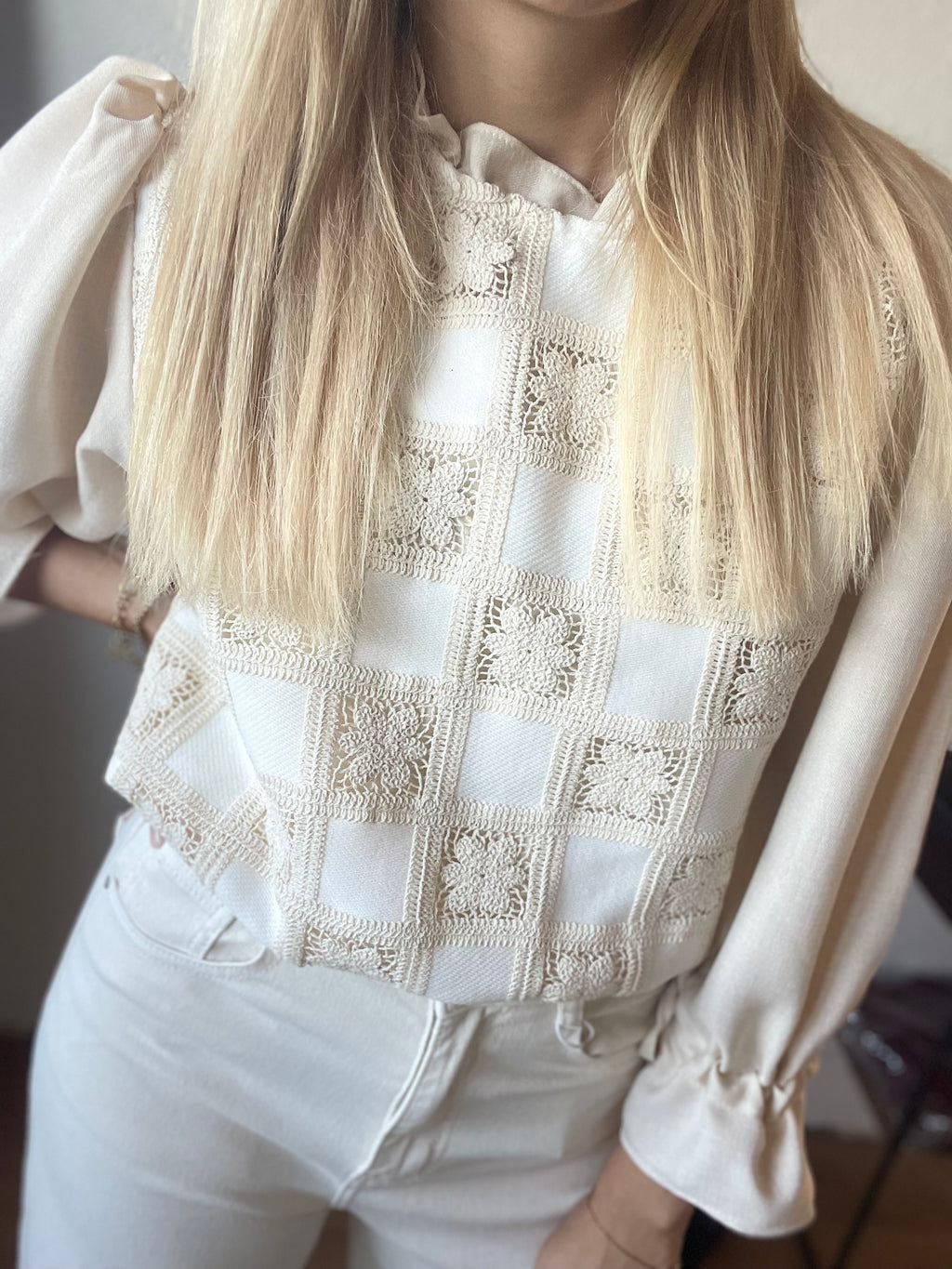 Romantische gehaakte blouse