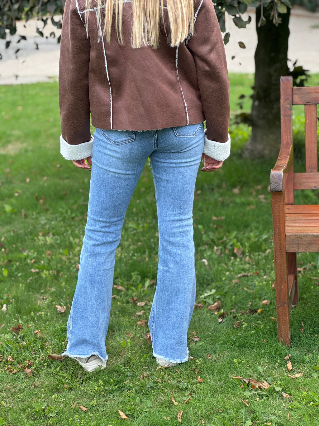 Uitlopende jeans met strass steentjes ✨