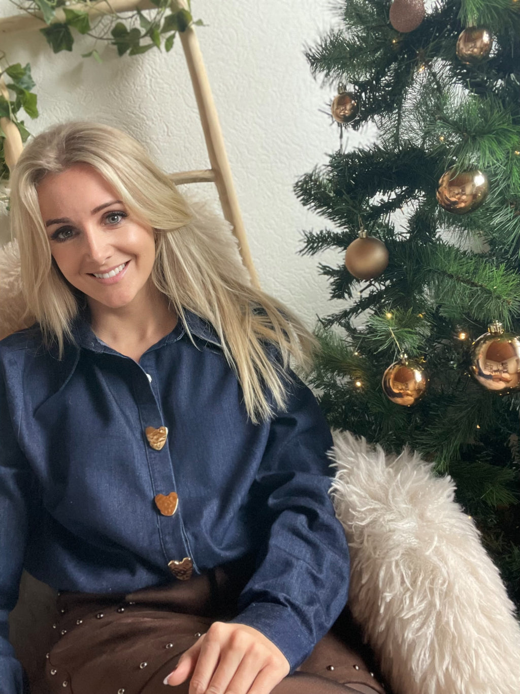 Elara Denim Heart Blouse ✨