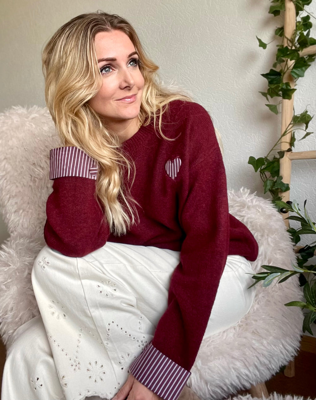 🍷 Mila Heart Knit - Burgundy