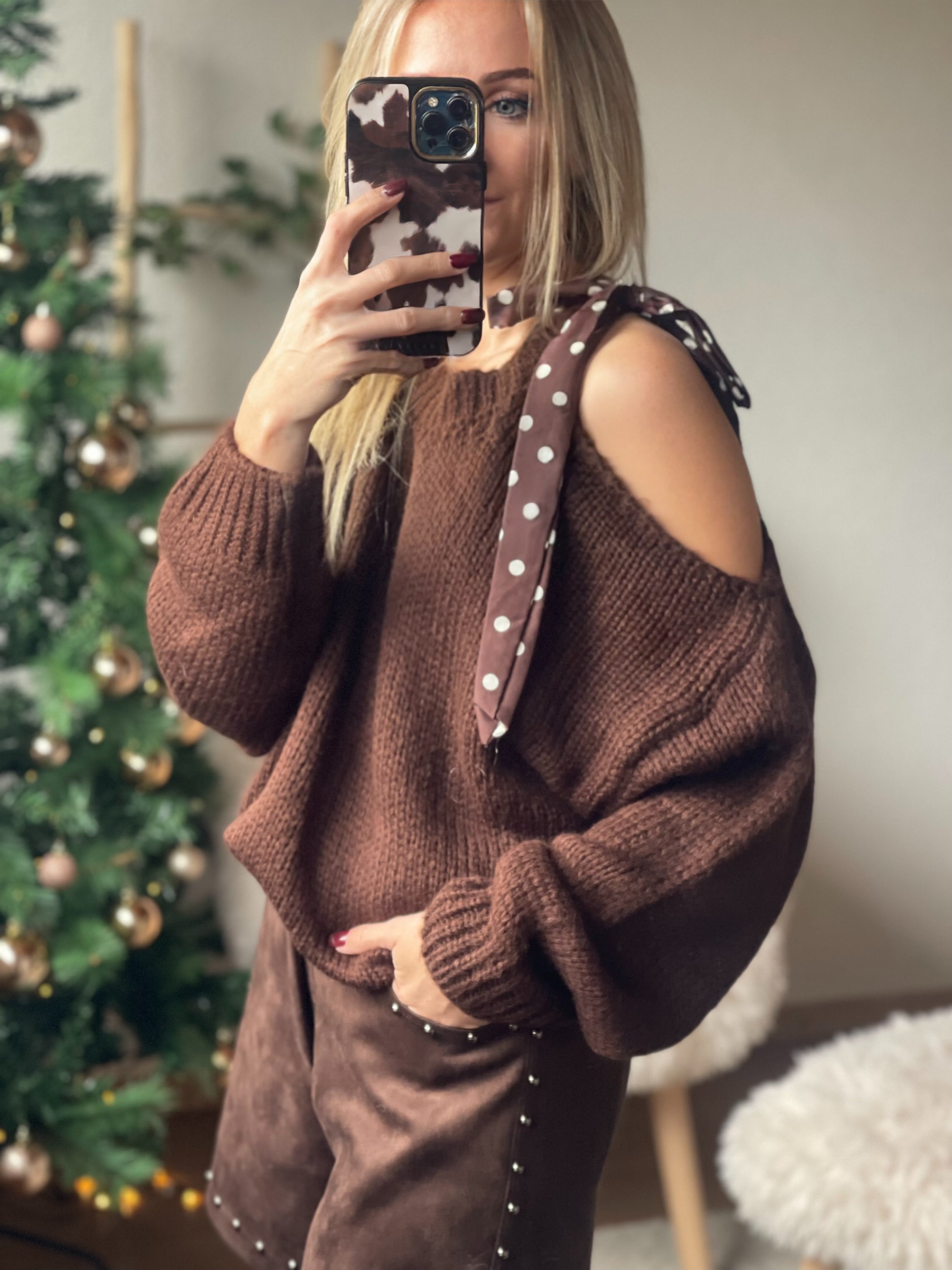 Liorah Dot Bow Sweater✨