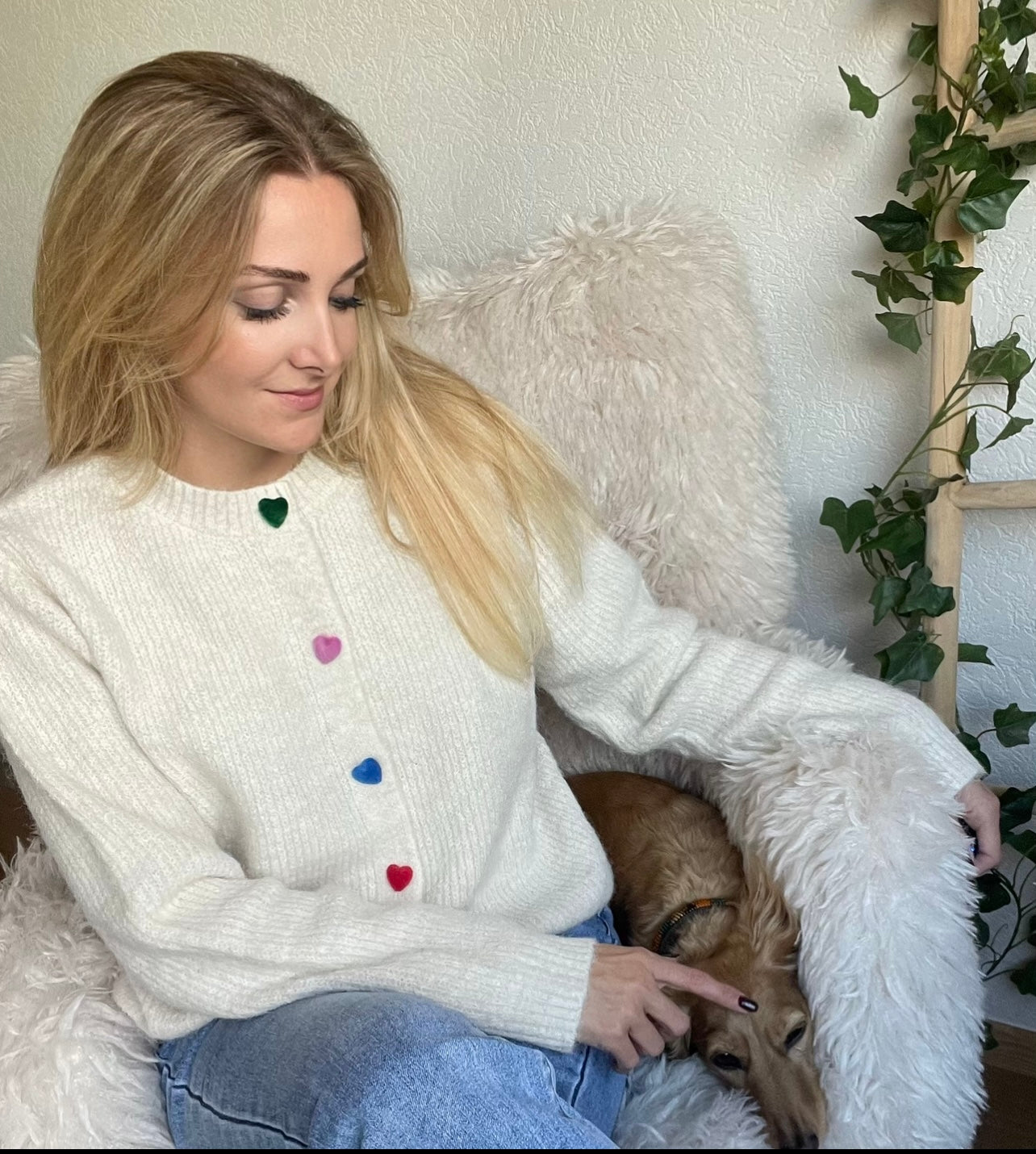 Mira Heartline Sweater🤍